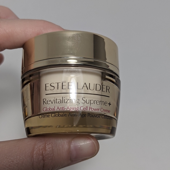 Estee Lauder Other - Estee Lauder Revitalizing Supreme+